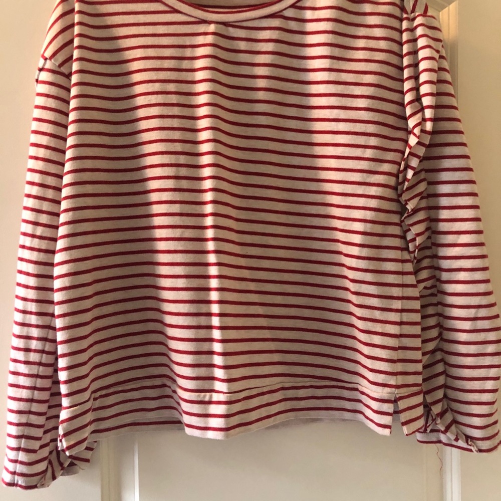 RED WHITE STRIPED SWEATER WITH RUFFLE SLEEVES